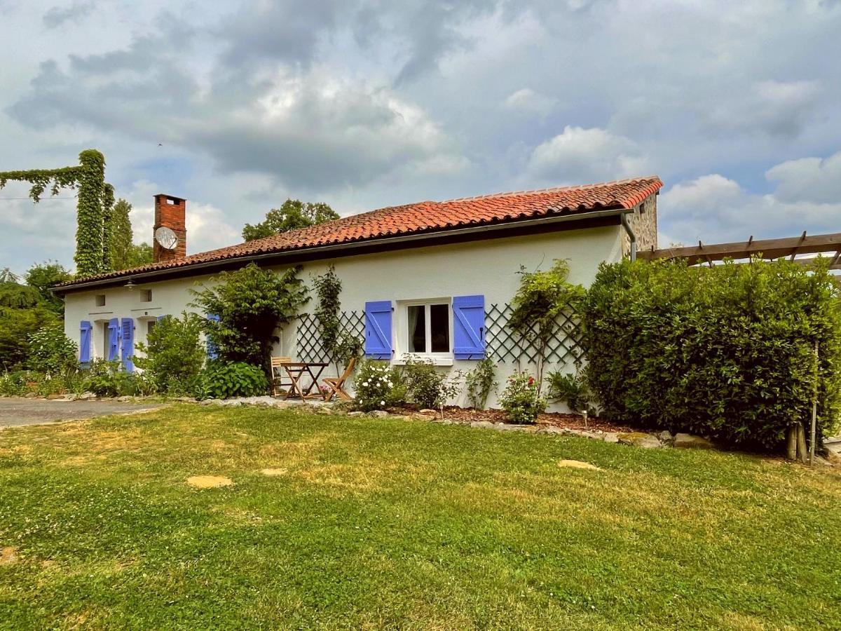Champs Chevrier Villa Mezieres-sur-Issoire Exteriör bild